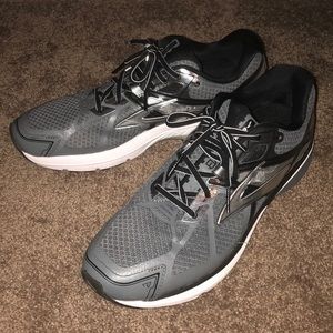 Brand new Brooks *worn once*